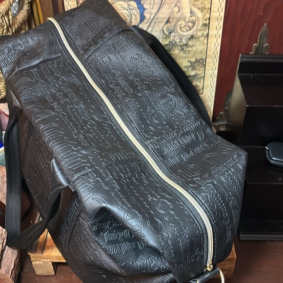 Juicy Couture Lg. Weekender Bag Black Faux Leather w Zip Coin Purse 17”x11”x8” - Picture 7 of 17